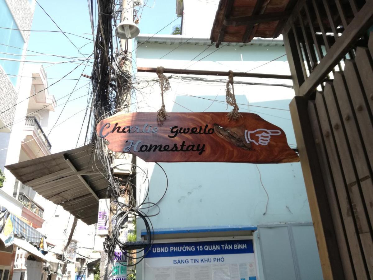 Couette-café Charlie Gweilo Homestay *
